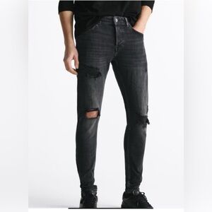 Zara RIPPED SKINNY JEANS IN BLACK size USA 30
